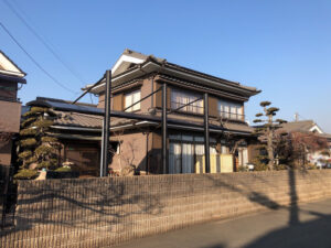 福山・外壁塗装・施工前・外壁のひび割れ